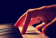 铁打主力，孔德连续19次代表法国队出场，为队内目前最长.